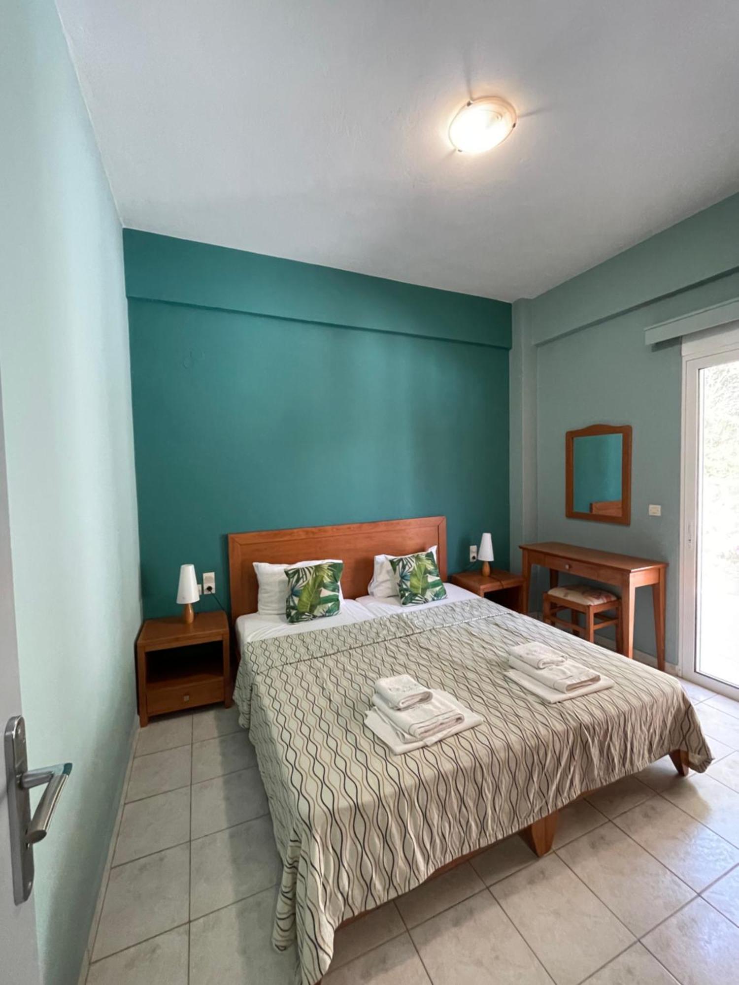 פלאקיאס Helios Apartments מראה חיצוני תמונה