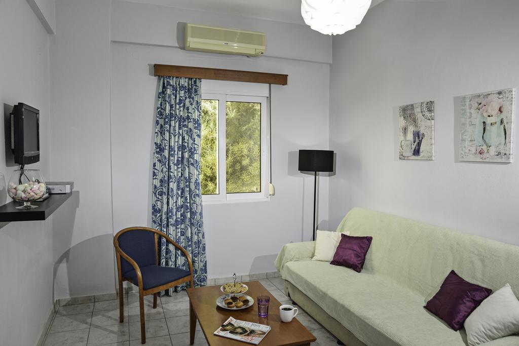 פלאקיאס Helios Apartments חדר תמונה