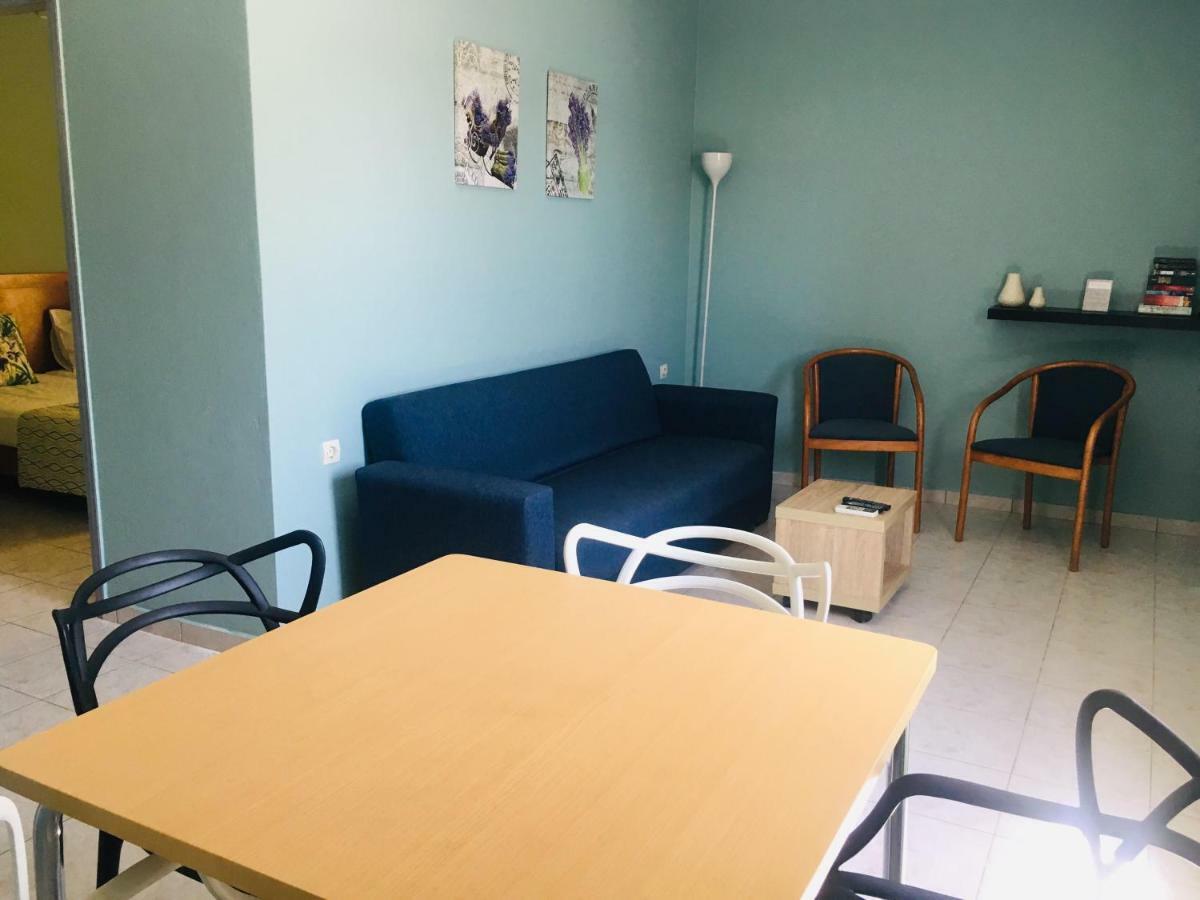 פלאקיאס Helios Apartments מראה חיצוני תמונה