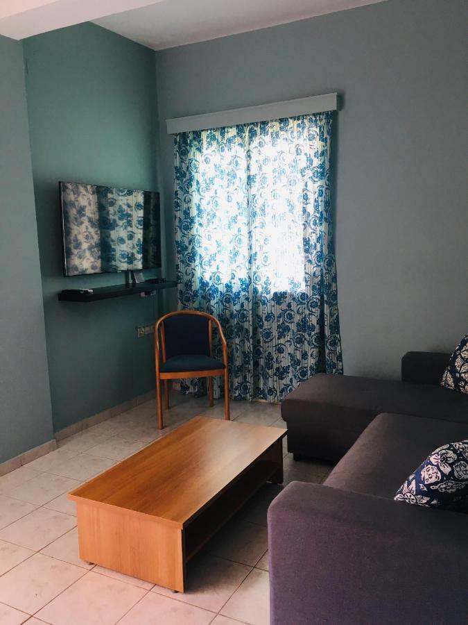 פלאקיאס Helios Apartments מראה חיצוני תמונה